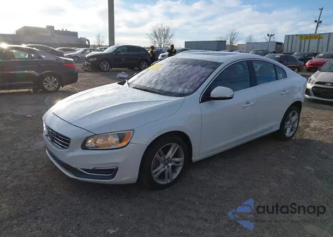 2015 Volvo S60 T5 Premier z USA, uszkodzony, nr VIN YV1612TK7F1345460